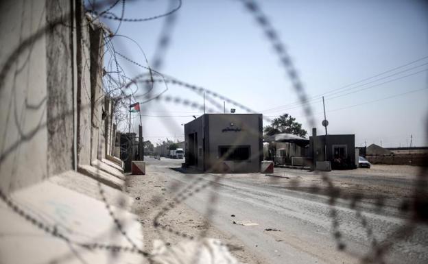 Vista de la entrada de Kerem Shalom, el principal cruce de mercancías entre Israel y la Franja.