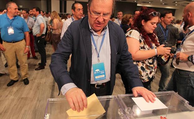 Herrera durante la votación