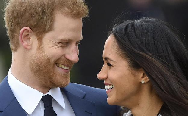 Meghan Markle con el príncipe Enrique de Inglaterra. 