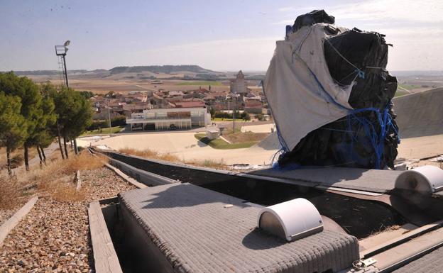 Instalaciones de Meseta-Ski en Villavieja del Cerro, pedania de Tordesillas.