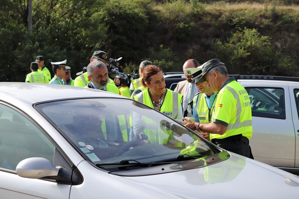 Fotos: Operativo especial conjunto para asistencia a viajeros portugueses