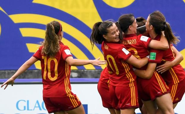 Las jugadoras españolas celebran el gol de Patri Guijarro. 