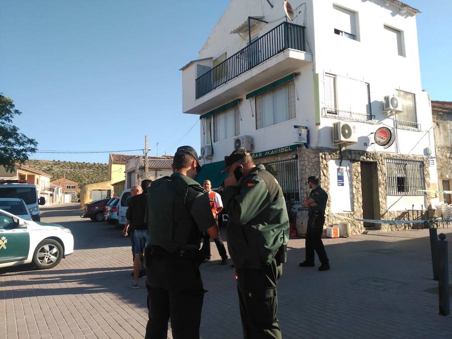 El bar de Castrillo-Tejeriego donde ha tenido el lugar el suceso, en la mañana de este domingo