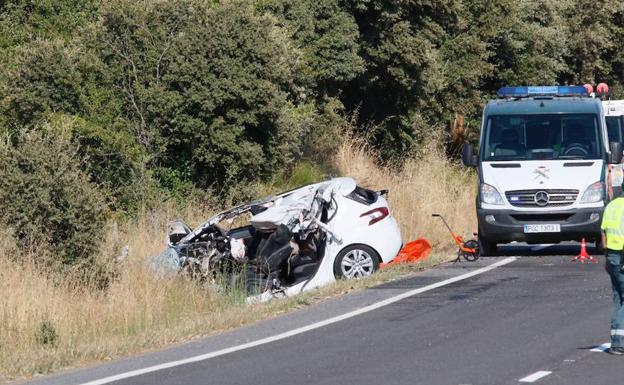 Estado en el que ha quedado el coche accidentado.