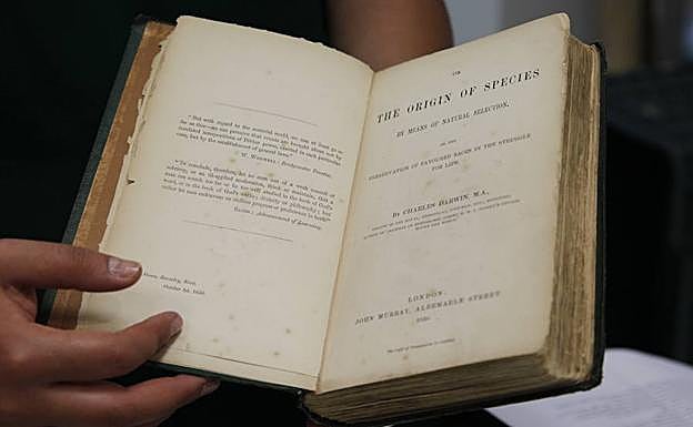 Primera edición de 'El origen de las Especies' subastado en México.