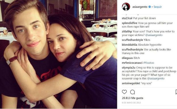 Asia Argento, con el joven actor Jimmy Bennett, en una imagen tomada en 2013.