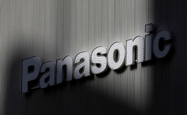 Logo de Panasonic en una tienda electrónica.