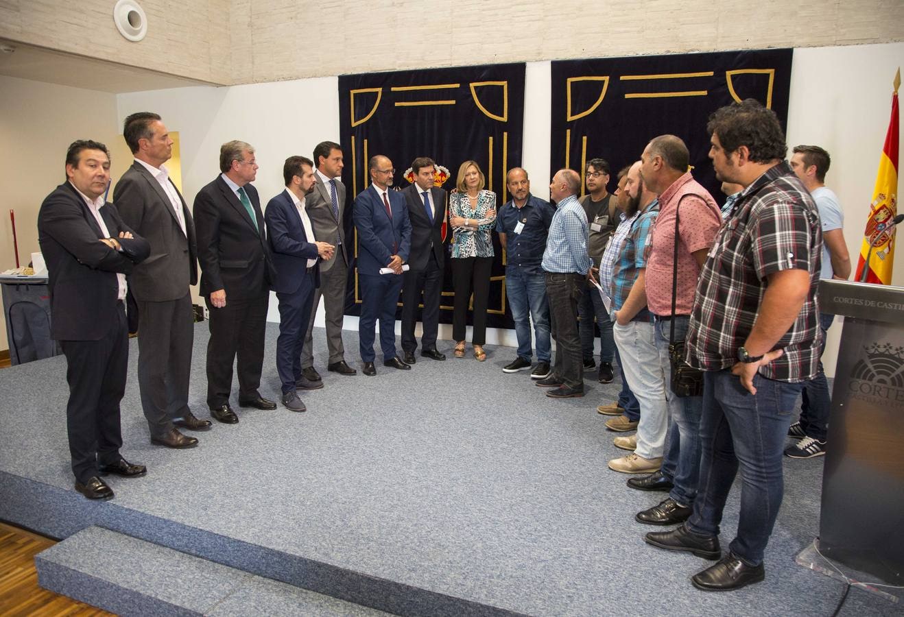 Fotos: Pleno en las Cortes de Castilla y León