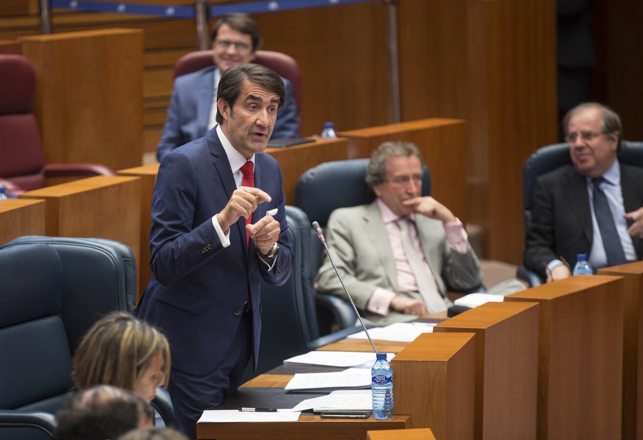 Fotos: Pleno en las Cortes de Castilla y León