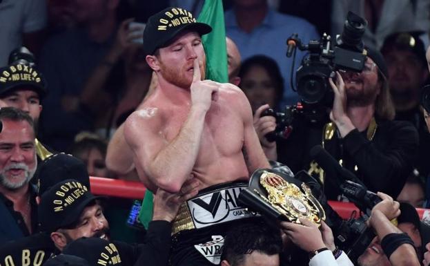 Canelo, tras la victoria. 