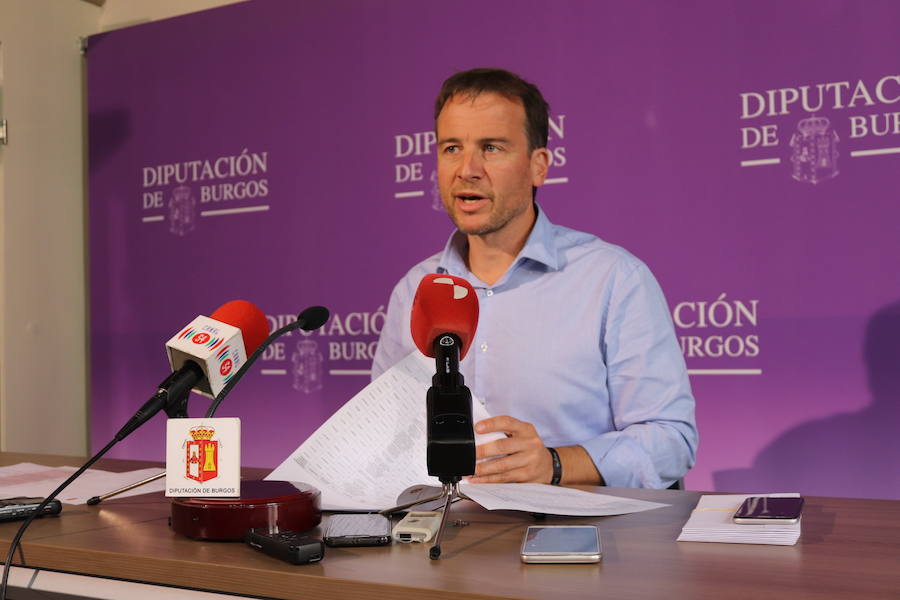 Borja Suárez acusa a sindicatos y Ciudadanos de «dañar» la imagen de la Diputación. 