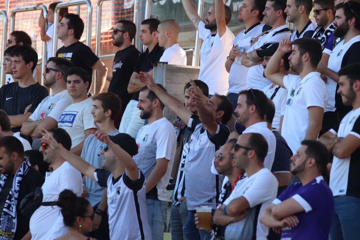 Fotos: Burgos CF - Deportivo Fabril