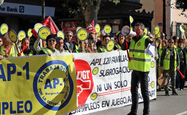 El presidente del Comité de Empresa, Jesús Alberto Mateo, ha sido el encargado de leer el manifiesto