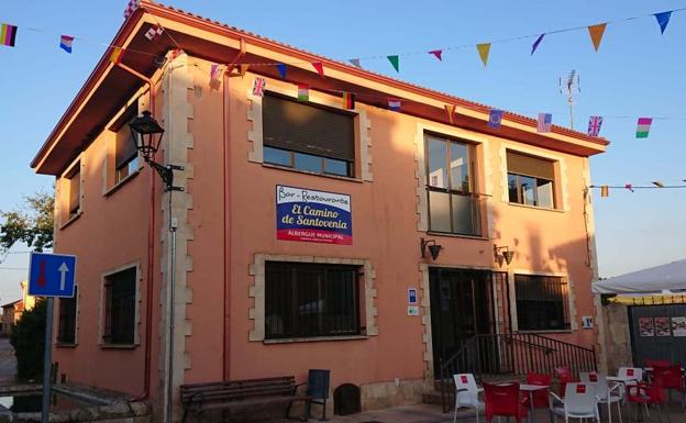 El nuevo albergue también ofrecer servicio de bar y restaurante. 