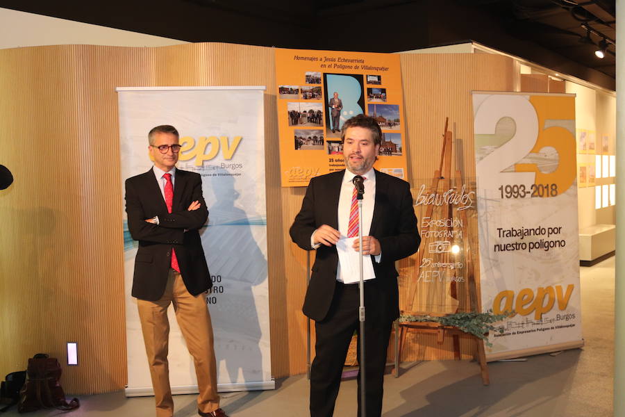 Fotos: La Asociación de Empresarios del Polígono de Villalonquéjar inaugura en CajaCírculo su exposición conmemorativa