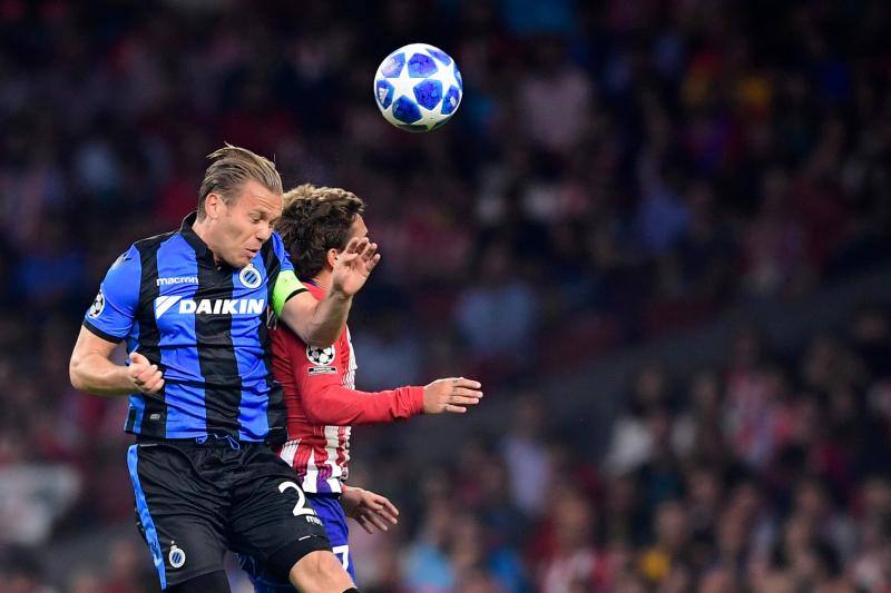 El Atlético de Madrid y el Brujas, durante el partido de la segunda jornada de la Liga de Campeones en el Metropolitano.