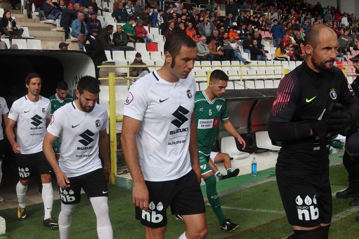 Fotos: EL Burgos CF - Coruxo FC, en imágenes