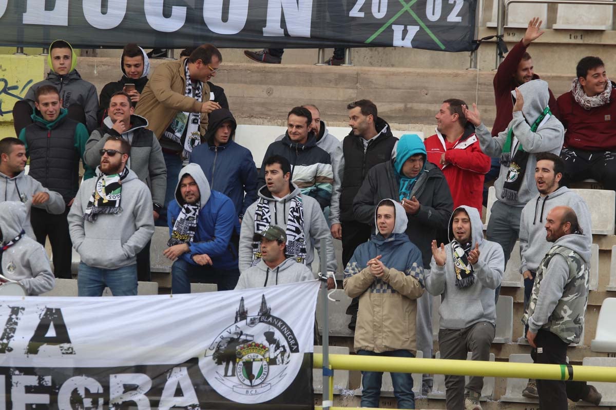 Fotos: EL Burgos CF - Coruxo FC, en imágenes