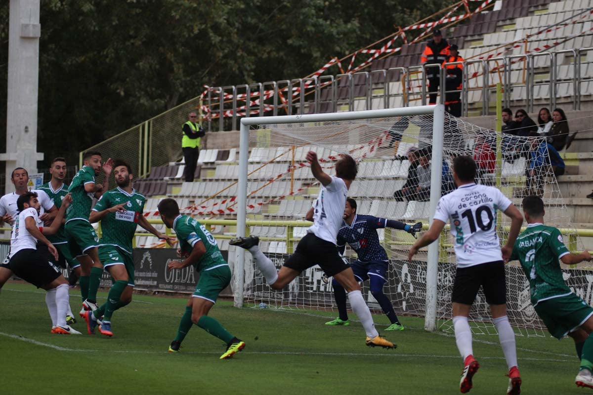 Fotos: EL Burgos CF - Coruxo FC, en imágenes