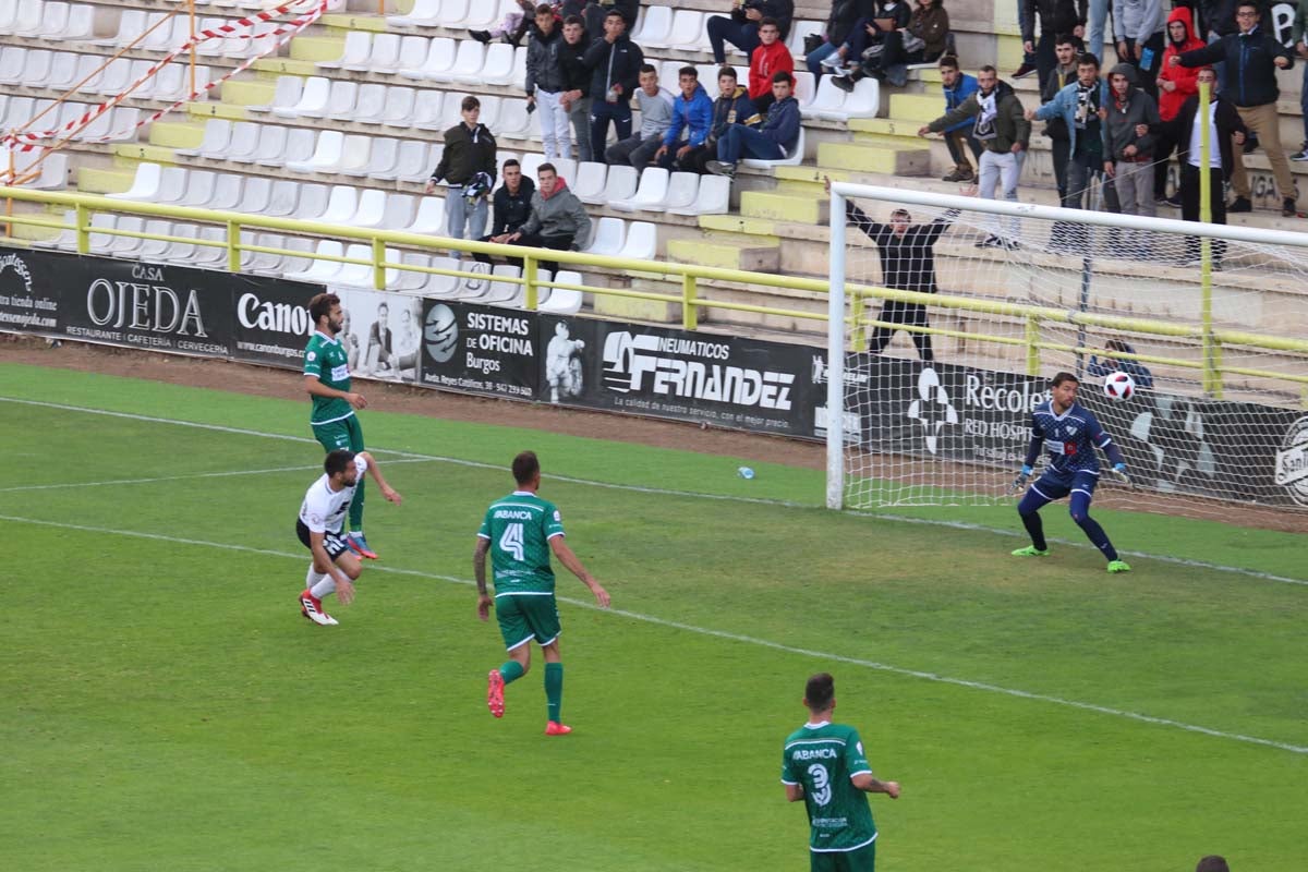 Fotos: EL Burgos CF - Coruxo FC, en imágenes