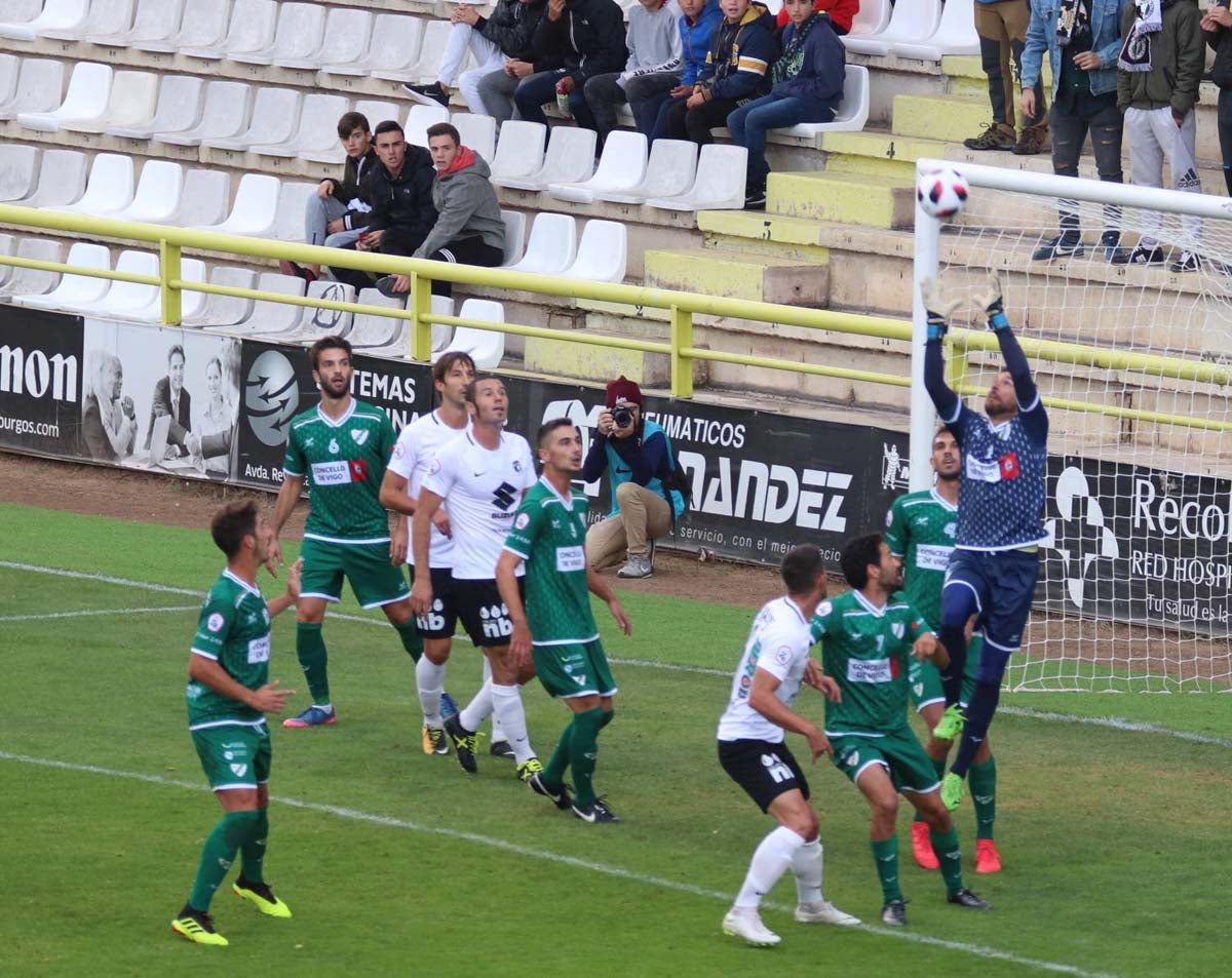 Fotos: EL Burgos CF - Coruxo FC, en imágenes