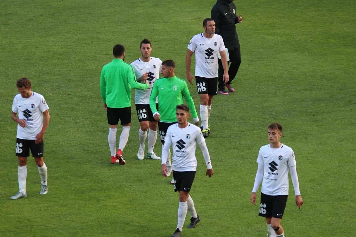 Fotos: EL Burgos CF - Coruxo FC, en imágenes