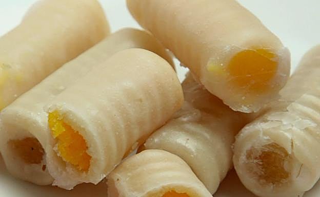 Los huesos de santo también son una opción muy tradicional en estas fechas.