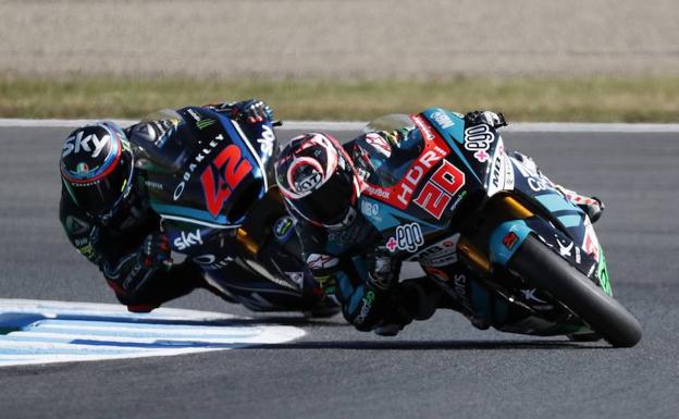 Quartarao y Bagnaia, durante la carrera de Moto2. 