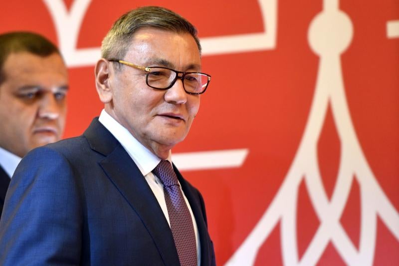 Gafur Rakhimov, en su acto de elección.