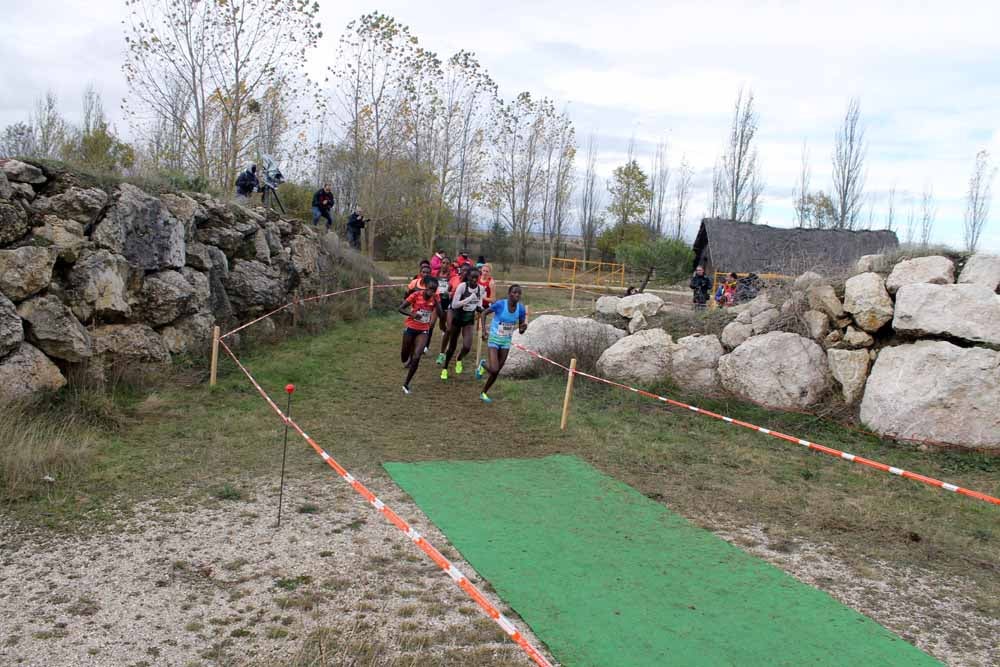 Fotos: Los mejores momentos de la carrera absoluta femenina