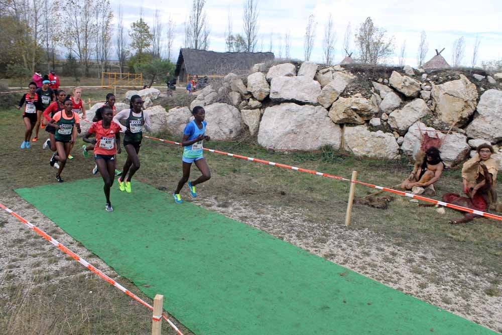 Fotos: Los mejores momentos de la carrera absoluta femenina