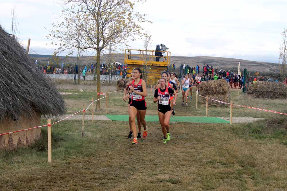 Fotos: Los mejores momentos de la carrera absoluta femenina