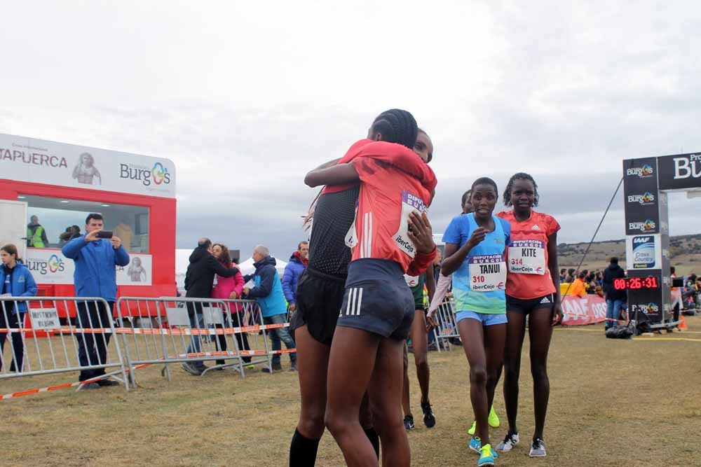 Fotos: Los mejores momentos de la carrera absoluta femenina