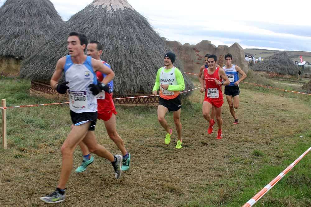 Fotos: Los mejores atletas del mundo en el Cross de Atapuerca