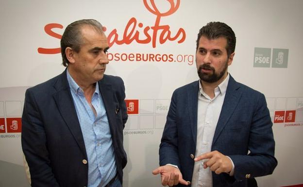 Luis Briones, procurador por Burgos, con el secretario general del PSOE en la región, Luis Tudanca