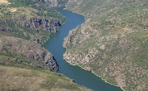 El río Duero entre las comarcas zamoranas de Sayago y Aliste. 
