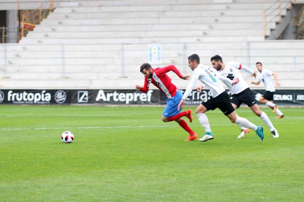 Fotos: Los mejores momentos del Burgos CF - CDA Navalcarnero