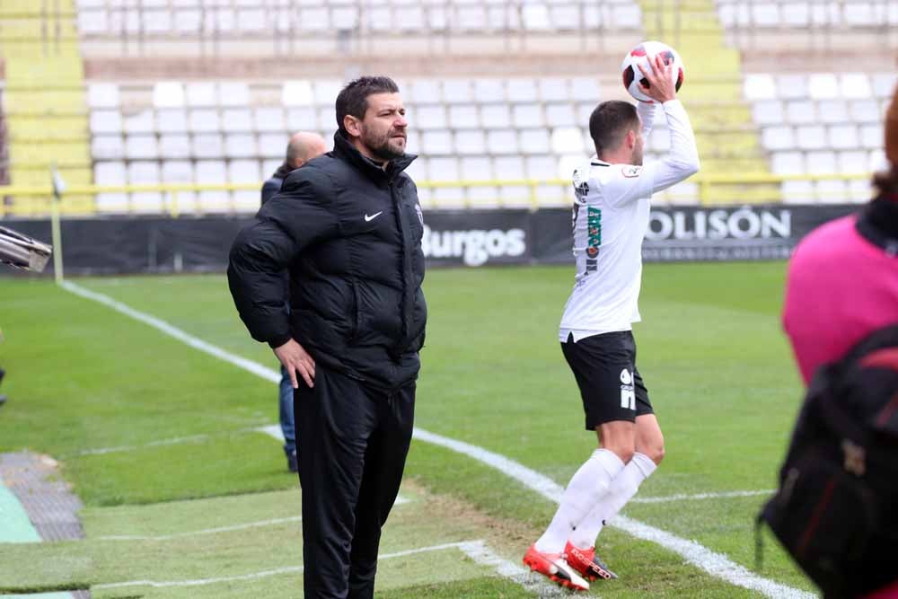 Fotos: Los mejores momentos del Burgos CF - CDA Navalcarnero