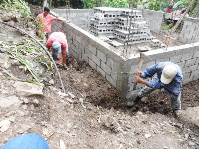 La ONG Amycos ha comenzado la ejecución de su proyecto de mejora de las condiciones de habitabilidad y de salud de familias vulnerables en la comunidad indígena de La Lima - Los Limones en Nicaragua.