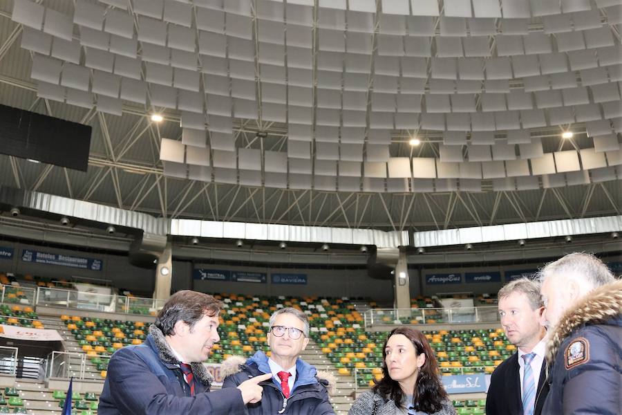 Las obras de mejora de la acústica del Coliseum finalizarán este fin de semana. Se han instalado más de 2.200 paneles por un importe de 105.000 euros