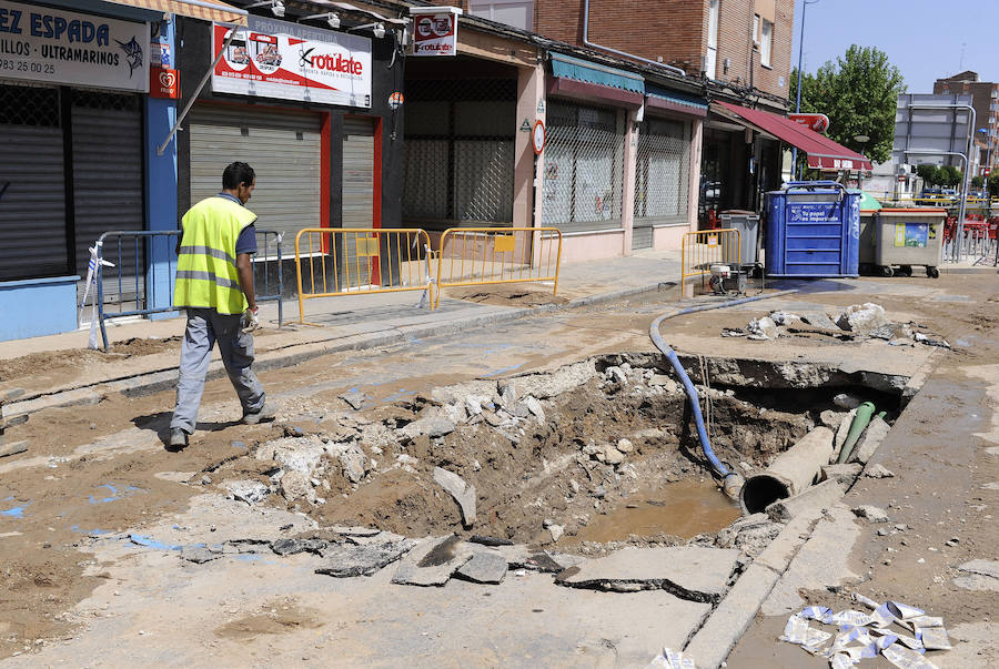 Obras en una tubería de agua de Valladolid. 