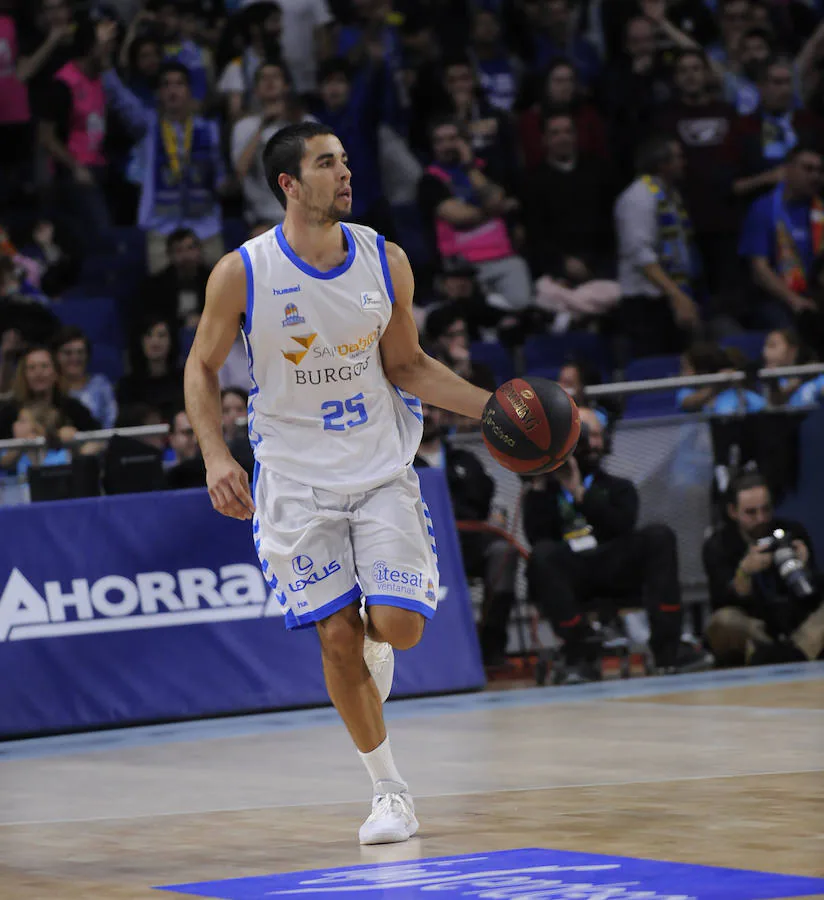 Un resumen en imágenes del partido que ha enfrentado hoy al Movistar Estudiantes y el San Pablo Burgos en el Wizink Center de Madrid.