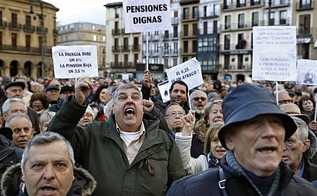 El Gobierno revalorizará las pensiones por real decreto si no hay presupuesto
