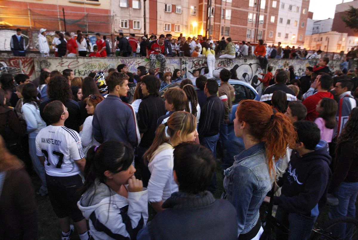 El goteo de víctimas mortales del tren a su paso por la ciudad fue una constante durante décadas, generando una gran oleada de protestas ciudadanas.