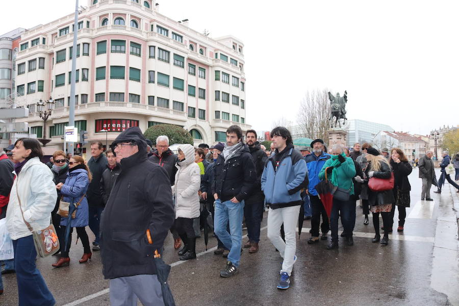 Fotos: Manifestación por unas pensiones dignas de la Coordinadora Estatal en Defensa del Sistema Público de Pensiones en Burgos