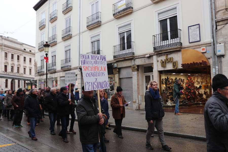 Fotos: Manifestación por unas pensiones dignas de la Coordinadora Estatal en Defensa del Sistema Público de Pensiones en Burgos