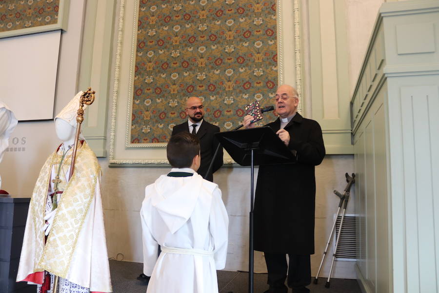 La Escolanía de Puri Cantores de la Catedral de Burgos ha elegido al niño que será el encargado de protagonizar el Obispillo 2018 el próximo 28 de diciembre. El elegido ha sido Ángel Rodrigo del Olmo