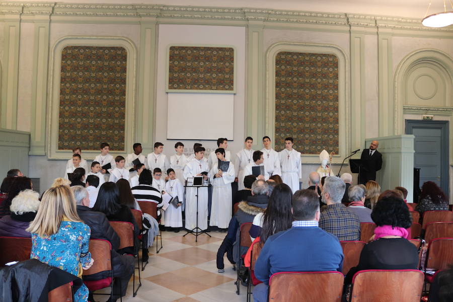 La Escolanía de Puri Cantores de la Catedral de Burgos ha elegido al niño que será el encargado de protagonizar el Obispillo 2018 el próximo 28 de diciembre. El elegido ha sido Ángel Rodrigo del Olmo