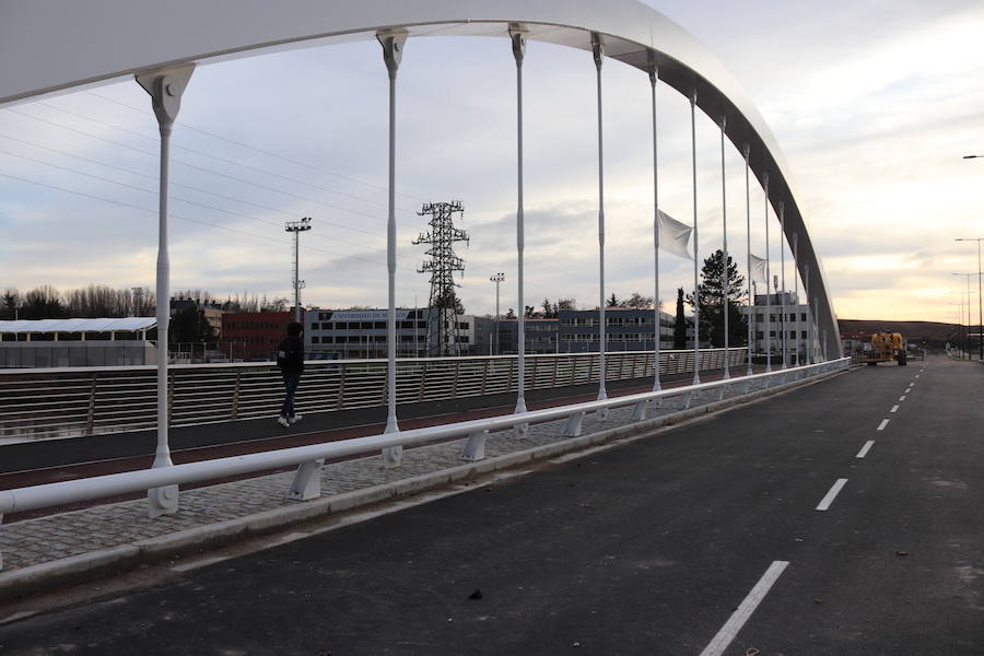 El Puente de la Universidad, antiguo puente de Las Rebolledas, se abrirá al tráfico el próximo jueves, 20 de diciembre