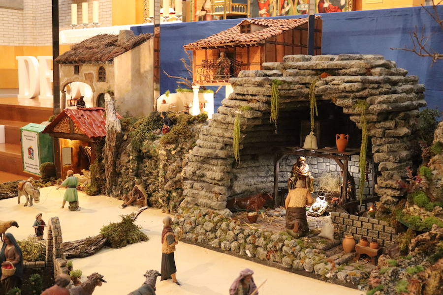 Fotos: El belen de la Iglesia San Martín de Porres, en imágenes